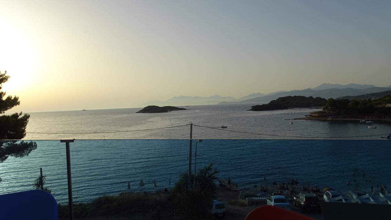 Hotel De Luna Εξαμίλιο Εξωτερικό φωτογραφία