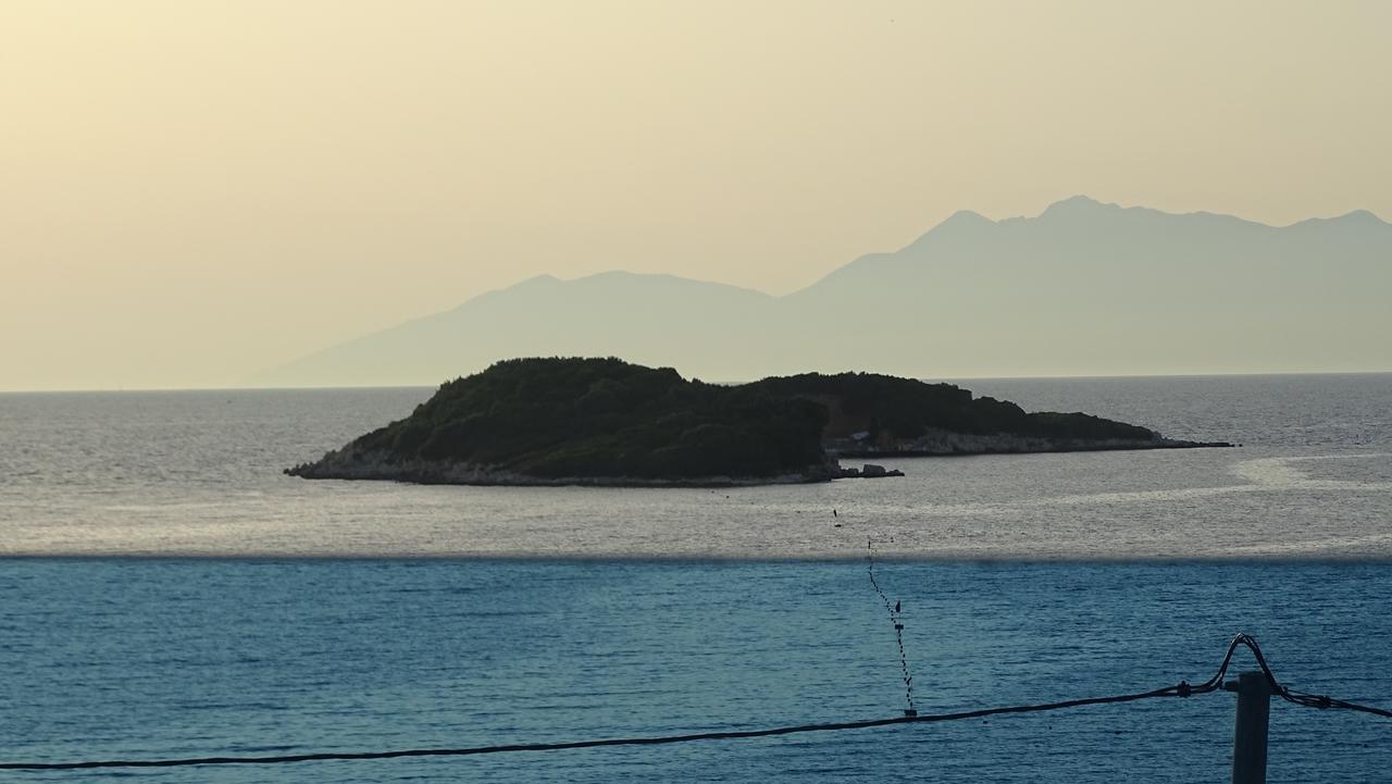 Hotel De Luna Εξαμίλιο Εξωτερικό φωτογραφία